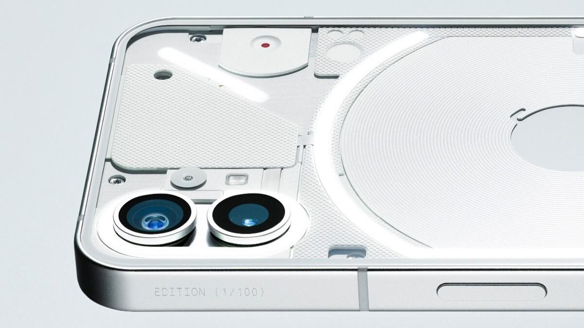 Nothing phone (1): на аукцион выставлена сотня выпущенных ограниченным тиражом телефонов