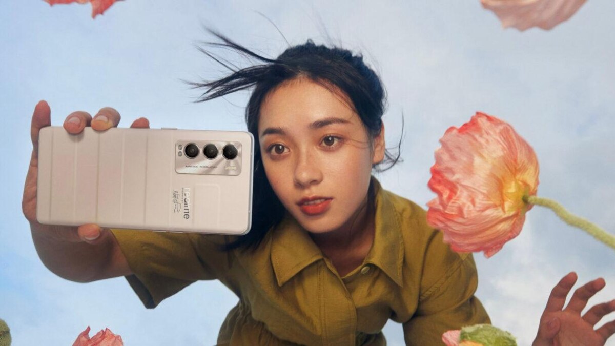 Realme продала 2 миллиона смартфонов GT Master Edition