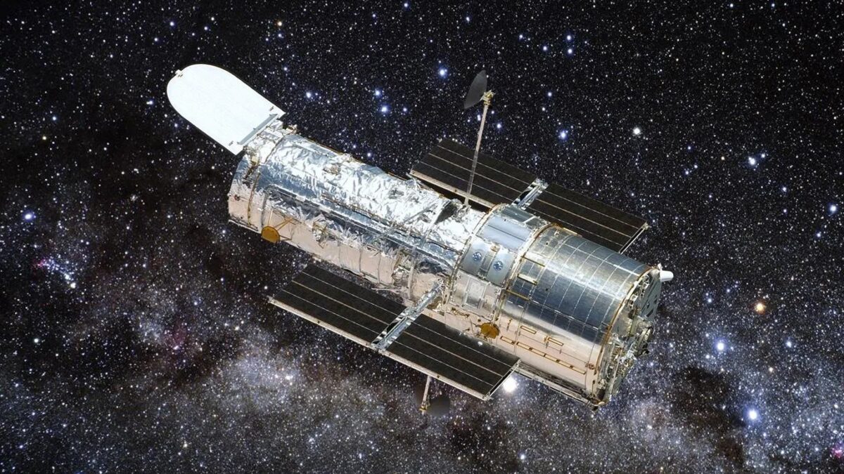 Hubble запечатлел сверкающее скопление из тысяч звезд