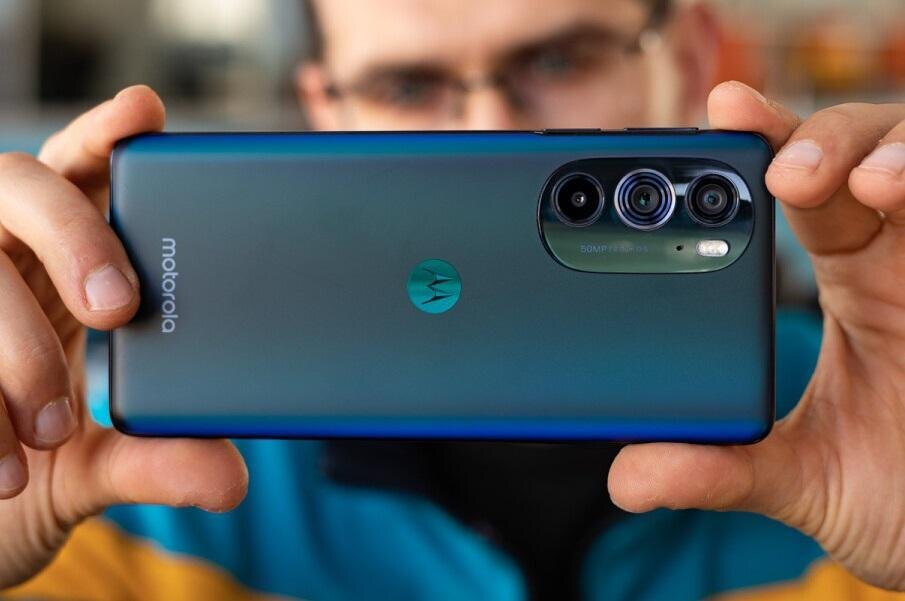 Motorola Edge 30 Neo: утечка рендеров