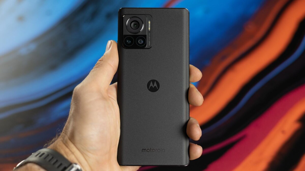 В сеть слили официальные изображения смартфона Motorola Edge 40 Pro