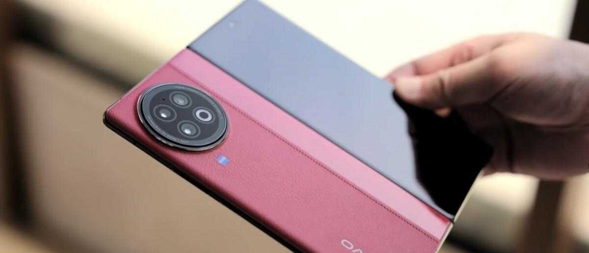 vivo X Fold2: утечка дизайна и пользовательского интерфейса