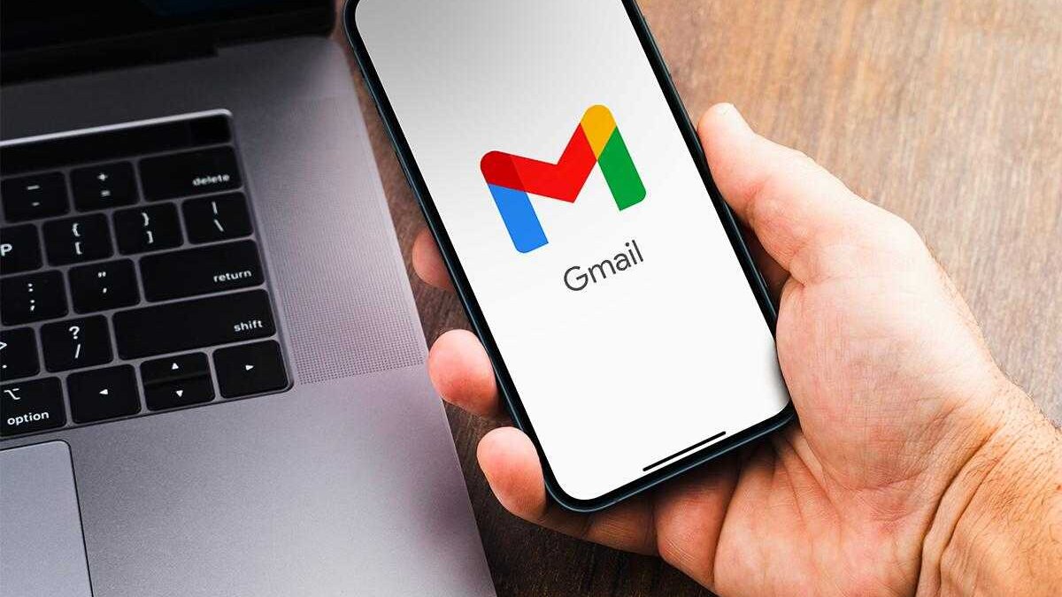 Google выпустила Gmail для часов