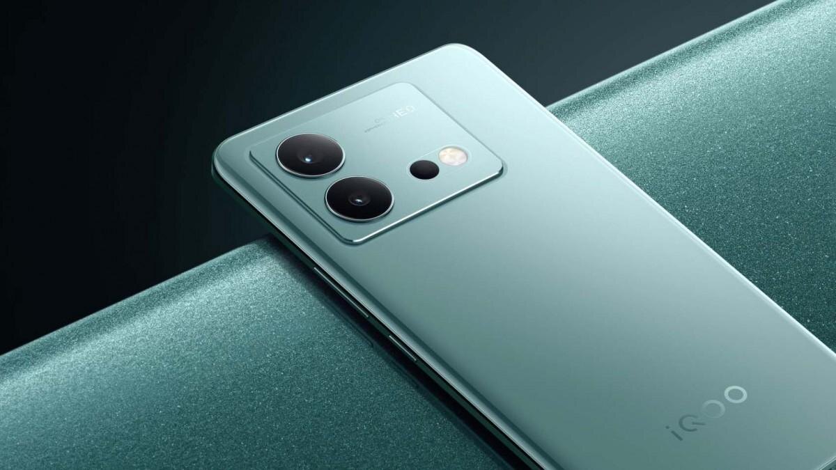 iQOO представил Neo8 Pro с Dimensity 9200+