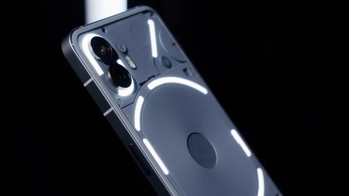 Nothing Phone (2): подтвержден дизайн