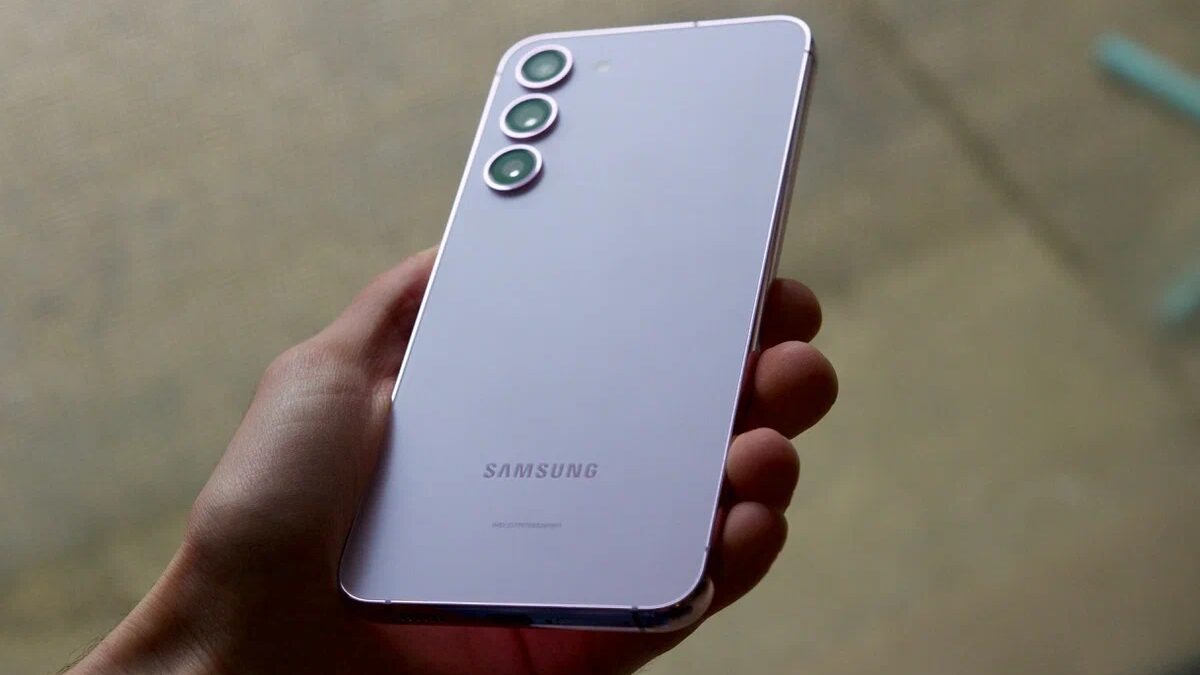 Samsung Galaxy S23 FE появился на Geekbench с Exynos 2200