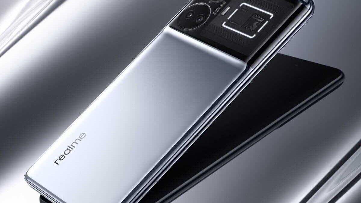 Realme GT5 получит светодиодную подсветку на задней панели