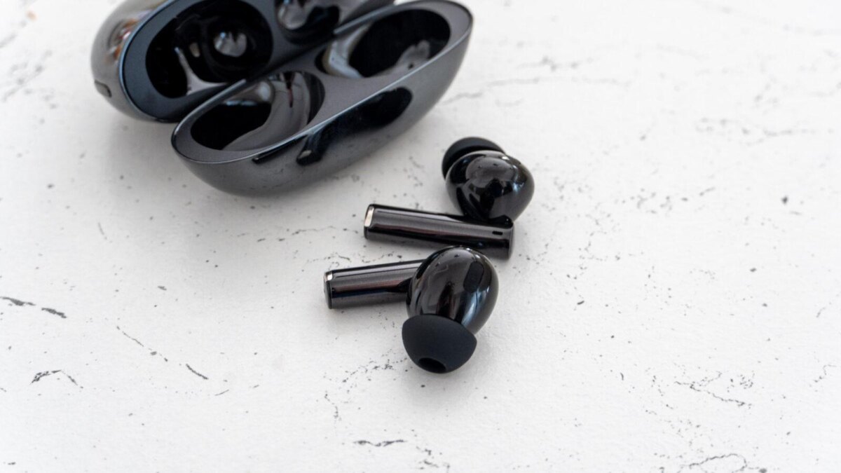 Обзор realme Air Buds 5 Pro: наушники по последнему слову техники