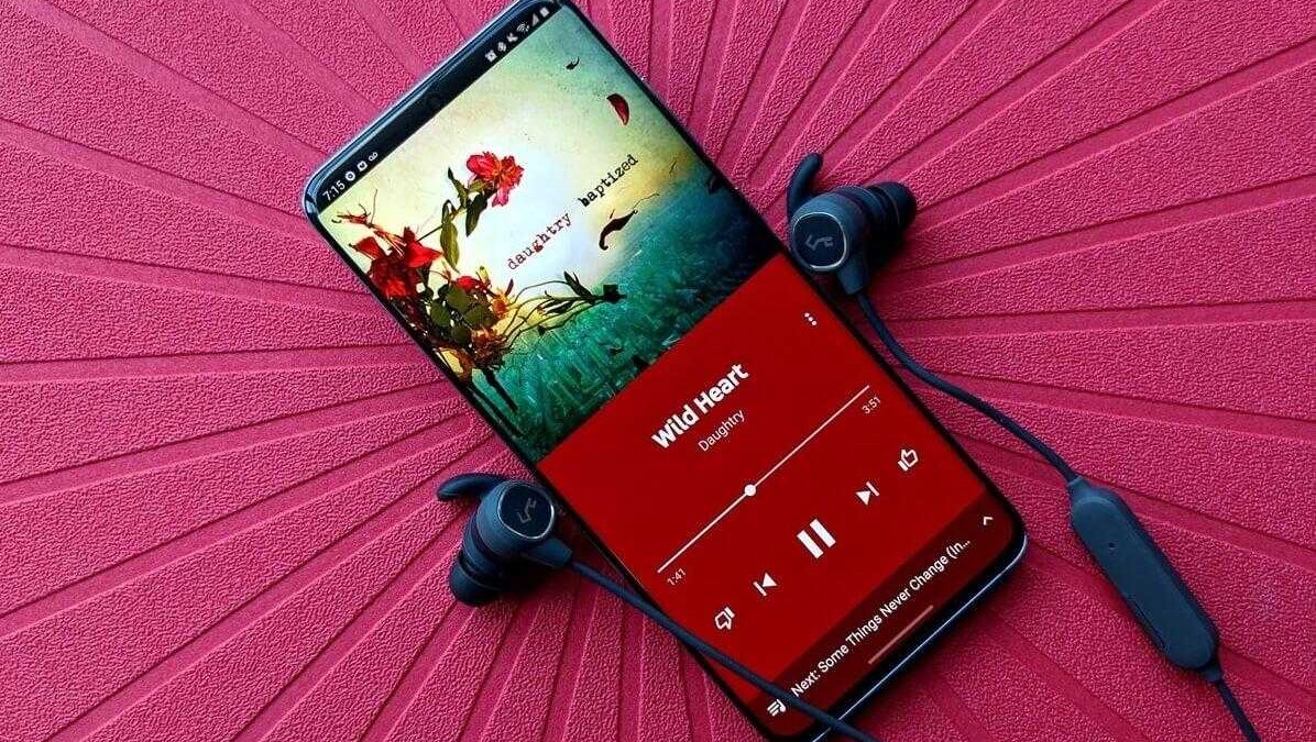 YouTube Music Представляет Новые Опции: Синхронные Тексты и Раздел «Семплы»