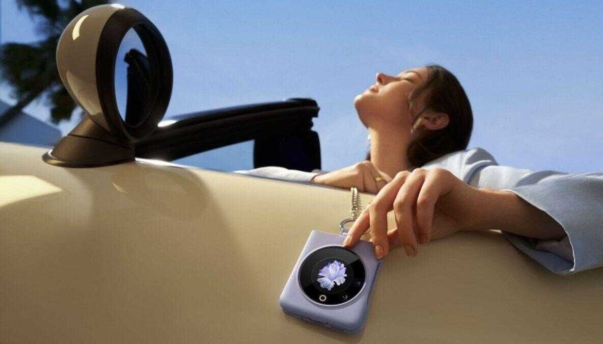 Tecno представила Phantom V Flip