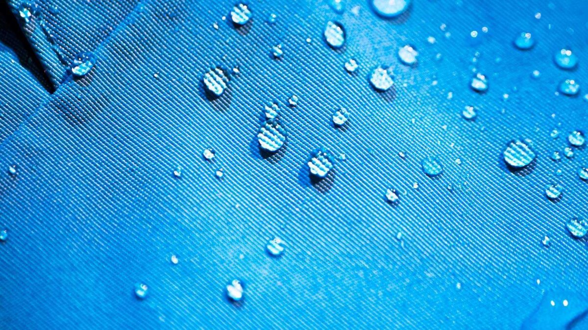 Разработана самая водоотталкивающая поверхность в мире