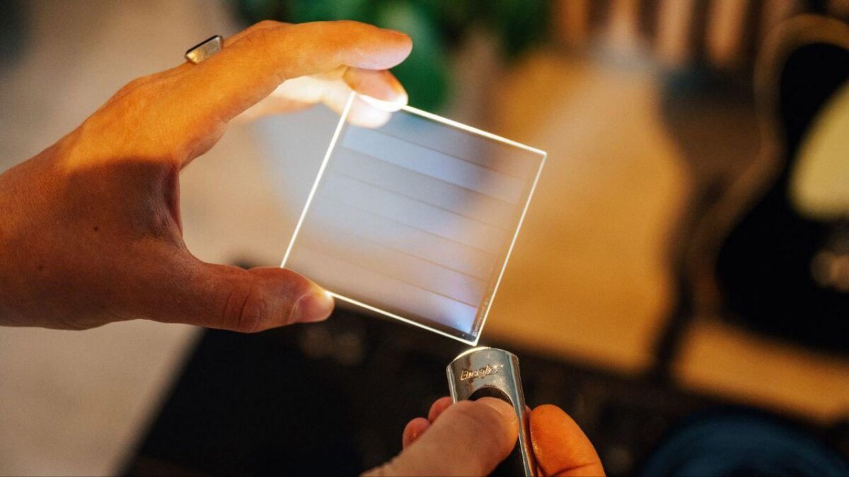 Microsoft работает над «флешкой», которая хранит данные тысячелетиями