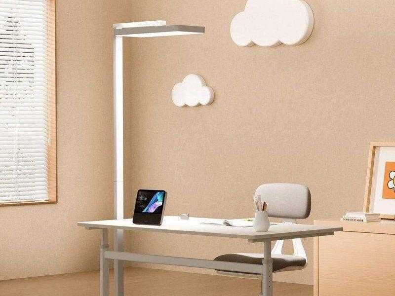Xiaomi выпустила умную лампу Mijia Vertical Learning Lamp