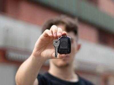 Представлен пауэрбанк размером с брелок — Tau 2