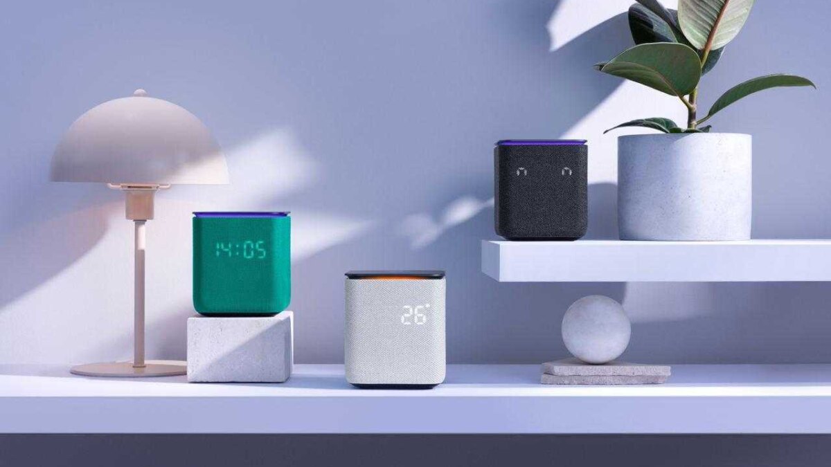 Яндекс представил новую станцию с Алисой — Станция Миди