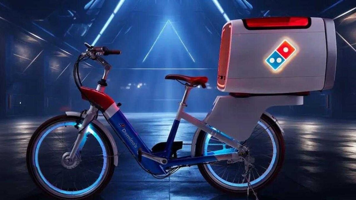 Domino’s представила скутер со встроенной духовкой — DXD