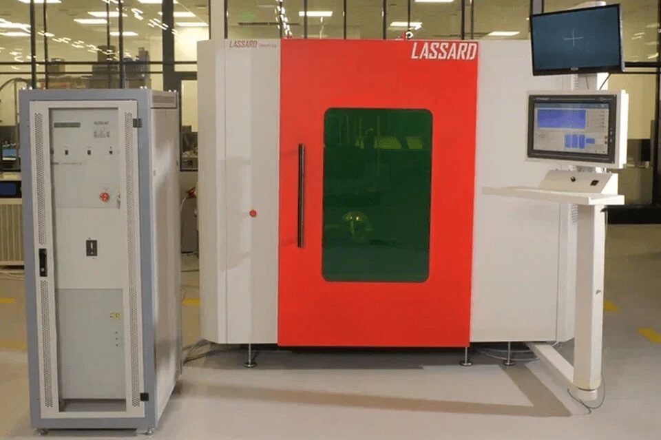 В России разработали лазерный станок для обработки деталей газотурбинных двигателей