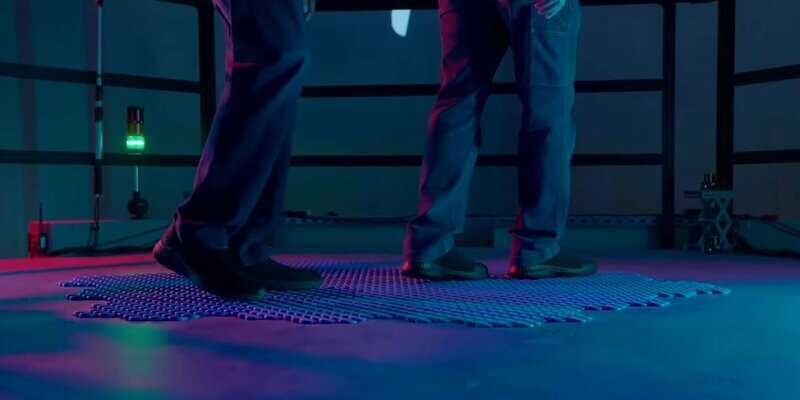 Представлено всенаправленное напольное покрытие HoloTile