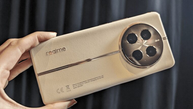 Инсайдер раскрыл дату, характеристики и фотографии смартфонов серии realme 12 Pro