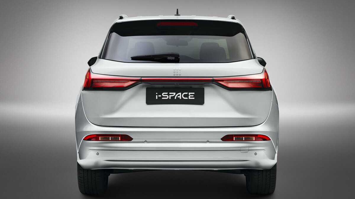 Экран TECNO POVA 6 Pro 5G с ярким изображением