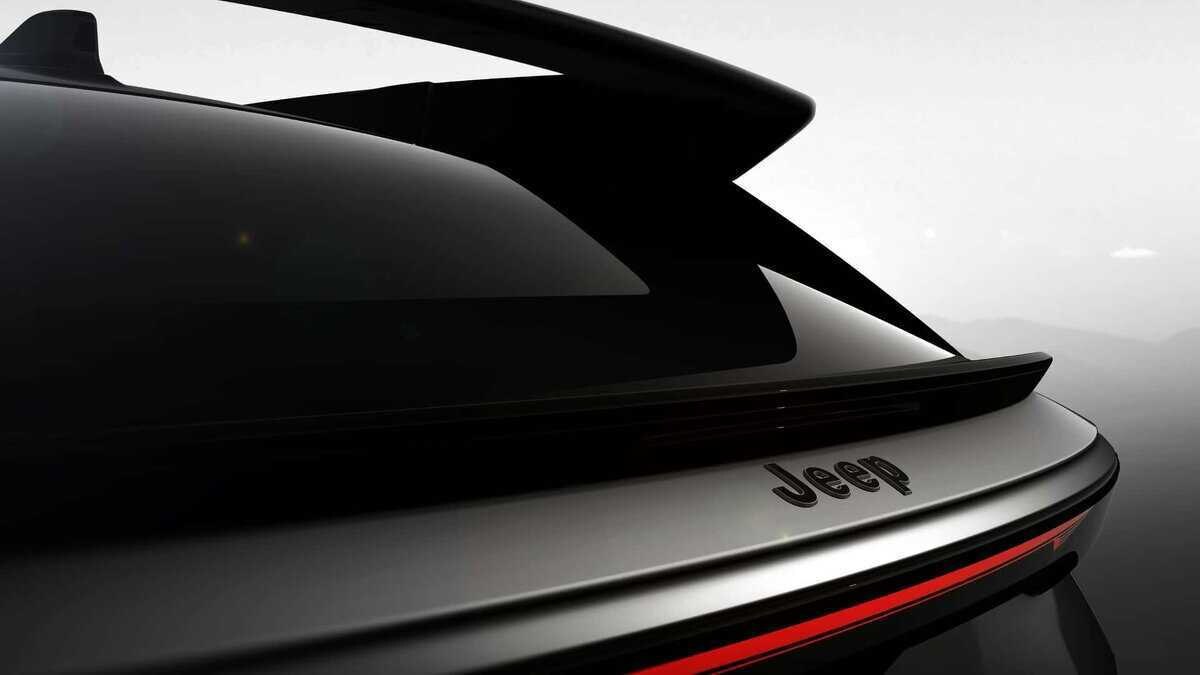 Jeep показал электрокар Wagoneer S с четырьмя экранами