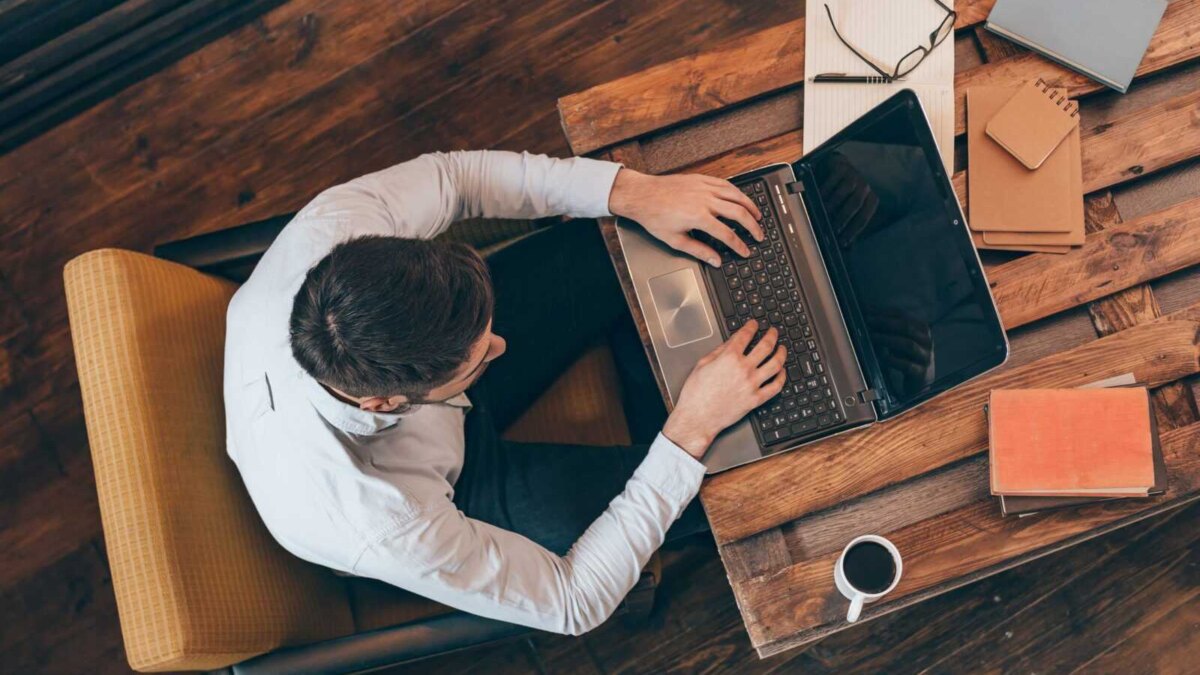 Топ 5 лучших ноутбуков для работы из дома