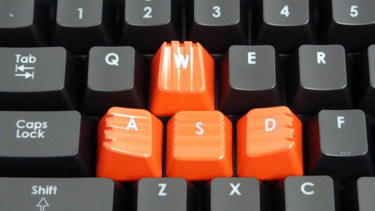 Клавиши WASD и стрелки поменялись местами – как это исправить