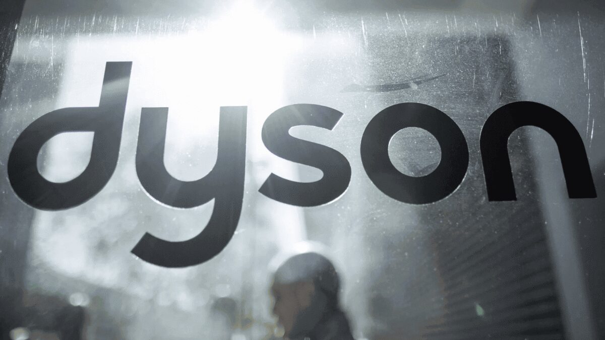 Dyson представил модернизированный вариант фена Supersonic