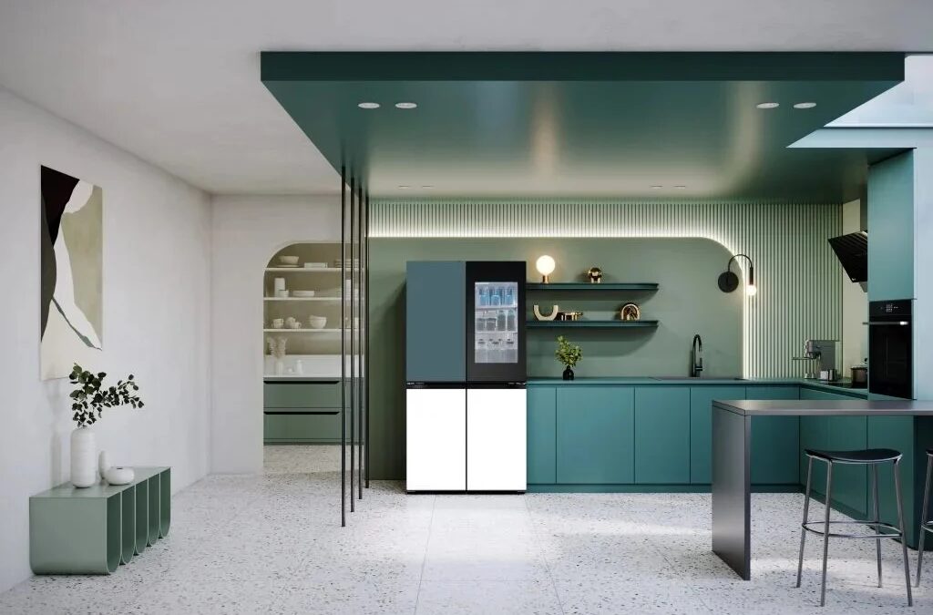 LG представил дорогой холодильник-хамелеон MoodUP со встроенной аудиосистемой