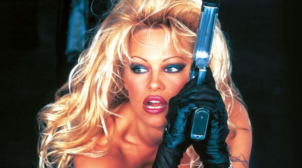 Памела Андерсон снимается в фильме «Голый пистолет»