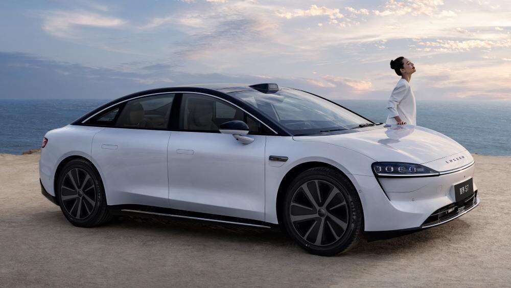 Chery и HUAWEI показали суперседан Luxeed S7