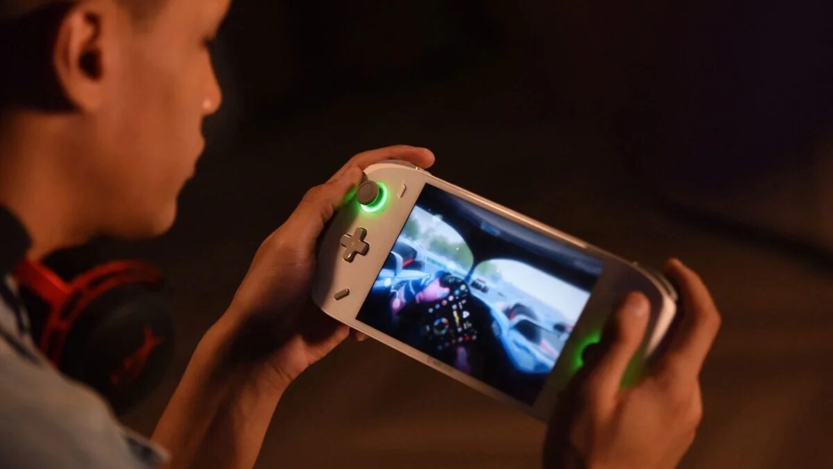 Игровая консоль AOKZOE A2 Ultra на Intel Core Ultra обзавелась ценой и датой выпуска