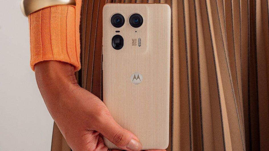 Motorola X50 Ultra c ИИ дебютирует 16 мая