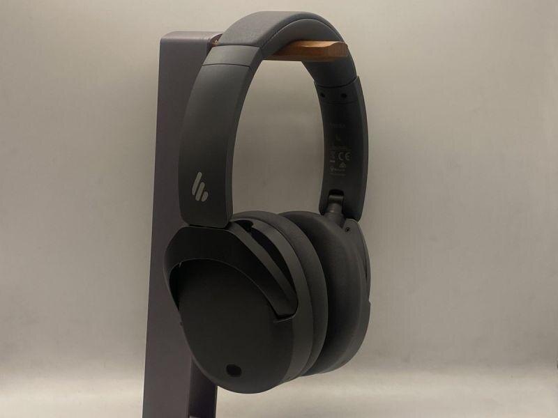 Edifier выпустил полноразмерные беспроводные наушники W830NB