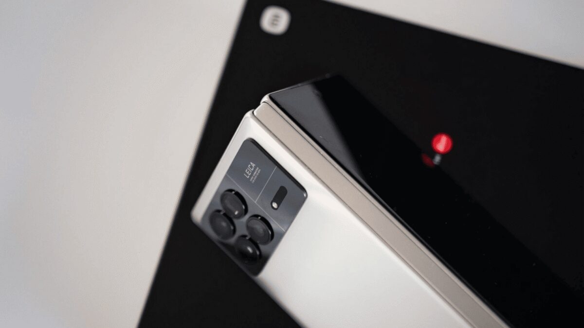 Раскрыт дизайн складного смартфона Xiaomi Mix Fold 4