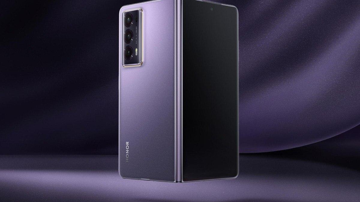 Раскрыты основные характеристики складного смартфона Honor Magic V3