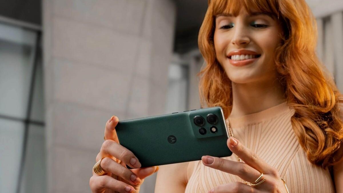 Смартфон Motorola Edge 50 представлен официально