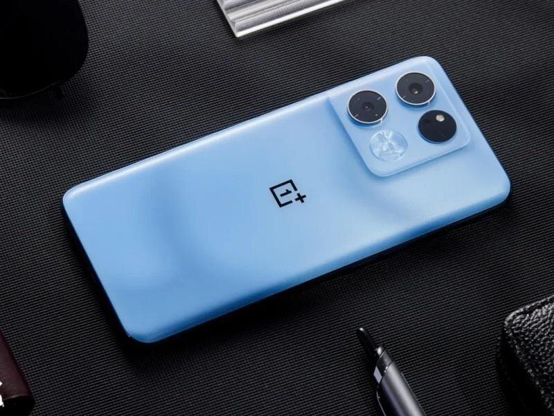 Названы самые мощные смартфоны среднего ценового сегмента июля по версии AnTuTu