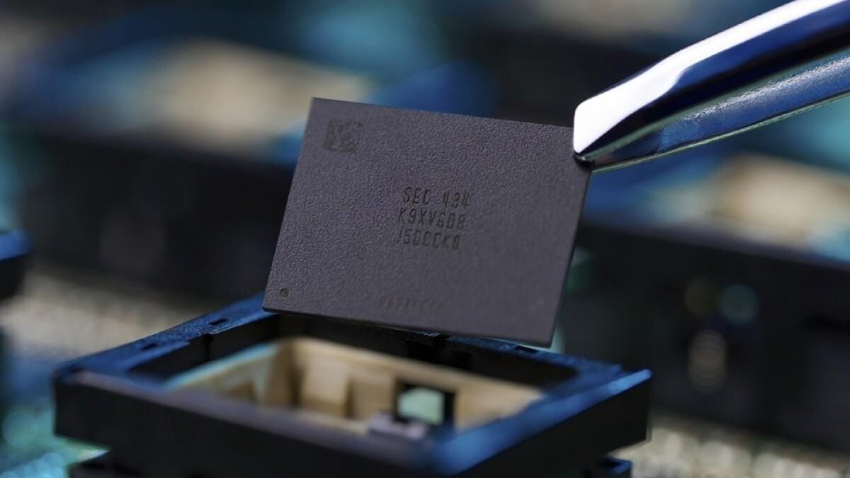 Samsung начинает массовое производство микросхем QLC V-NAND на 1 ТБ