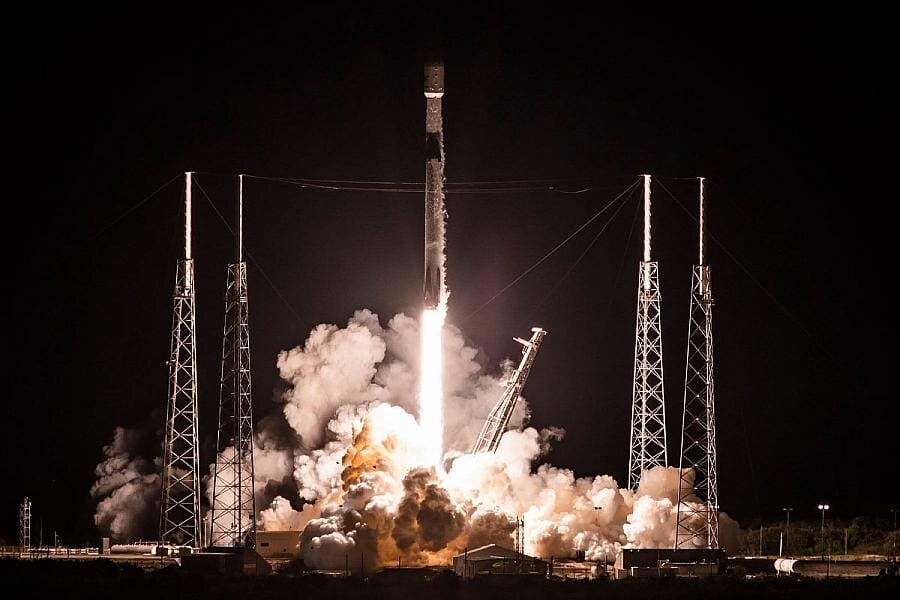 SpaceX вывел на орбиту новую группу спутников Eutelsat OneWeb