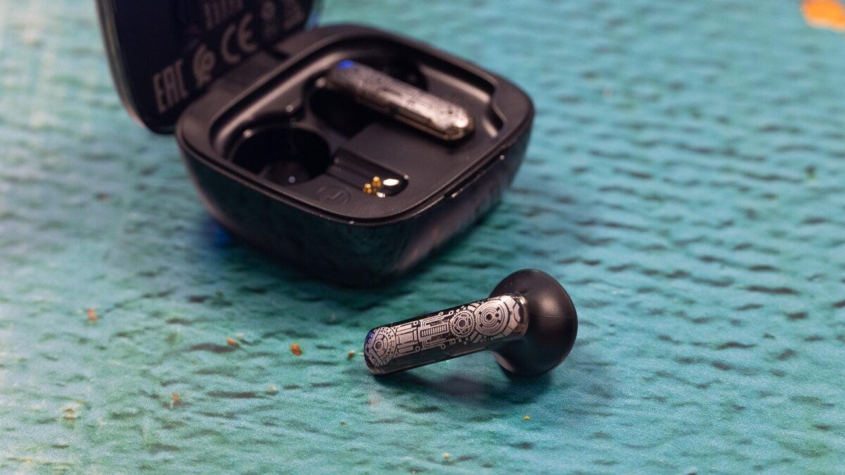 Обзор Infinix XBuds 3 GT: самые футуристичные наушники
