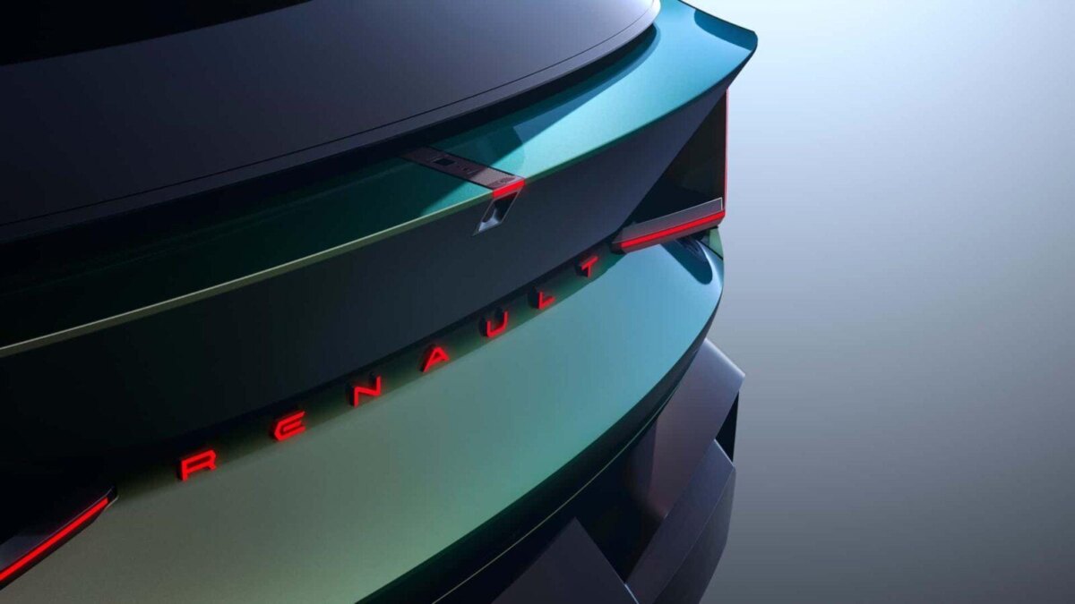 Renault создала водородный универсал с аккумулятором