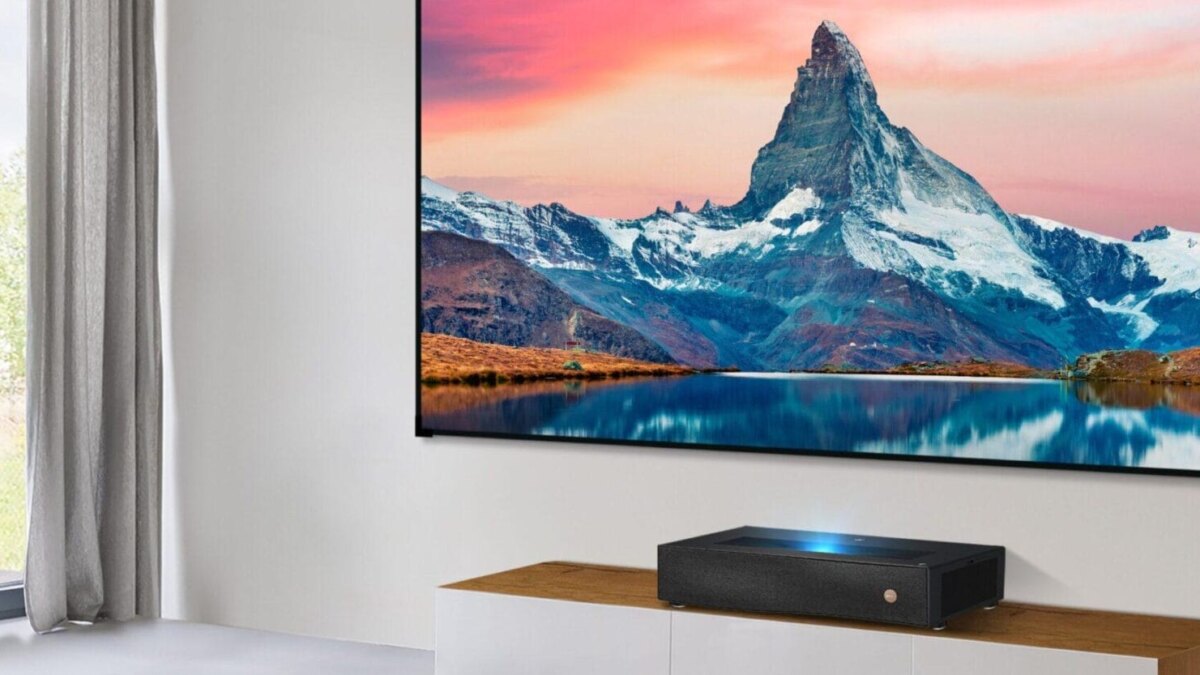 BenQ представила 4K RGB проектор V5010i