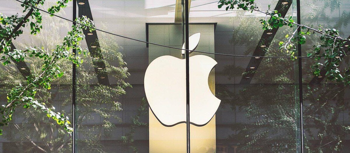 Apple планирует выход на рынок умных домашних камер и расширение функций AirPods для здоровья