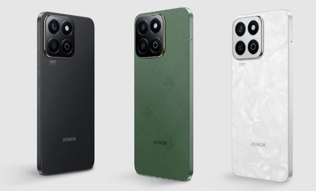 Три смартфона Honor X7c с крупными камерами и разными цветами