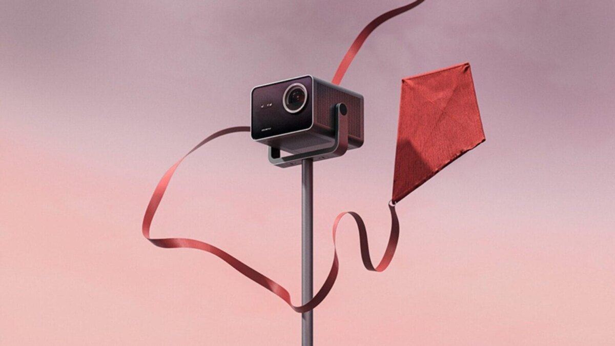 Leica выпускает проектор Cine Play 1 4K с тройным RGB-лазером