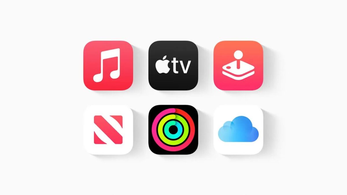 Шесть приложений на экране iPhone: Музыка, Apple TV, фитнес, новости, активность и облако