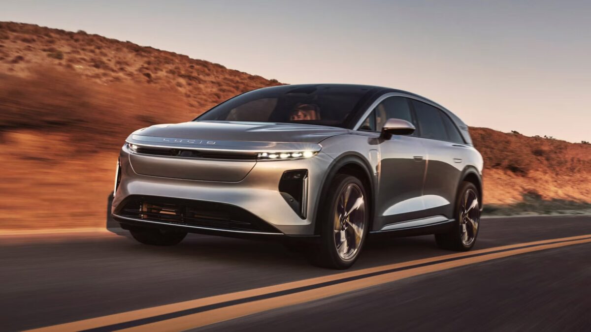 Lucid Motors Gravity: первый внедорожник компании сошел с конвейера