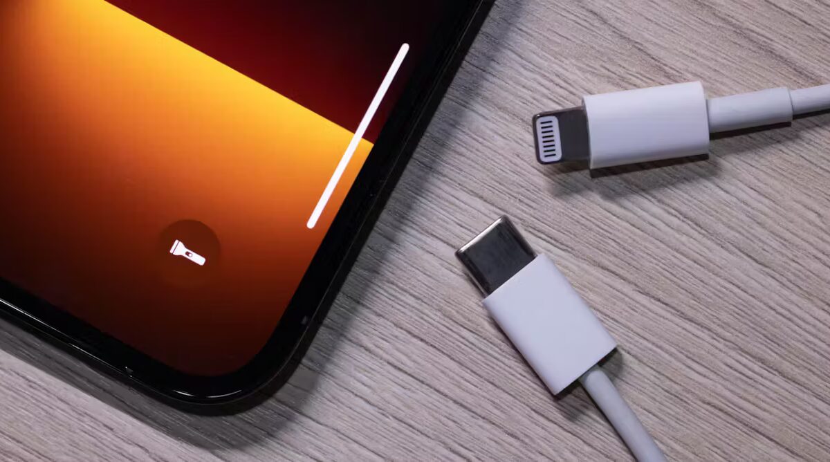 Apple прекратит продажи iPhone с Lightning в ЕС в 2025 году