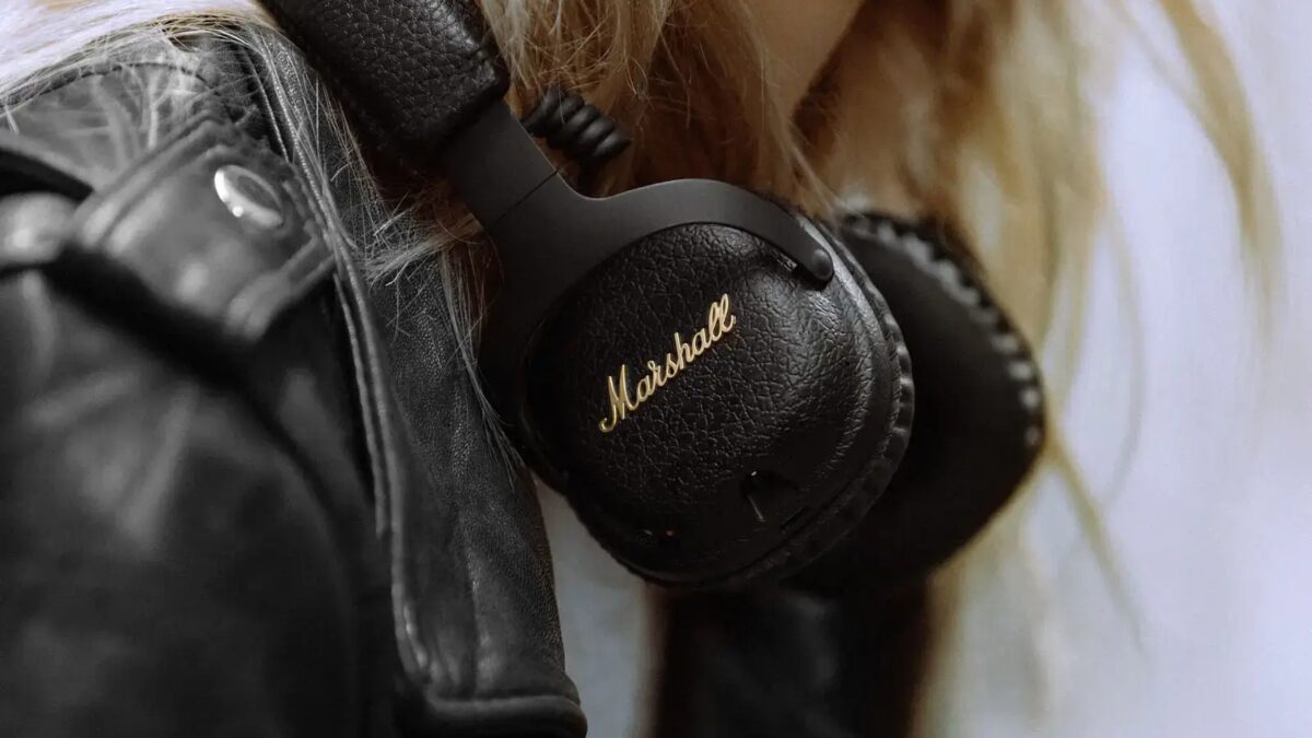 Лучшие наушники 2024 года: от Nothing до Sony